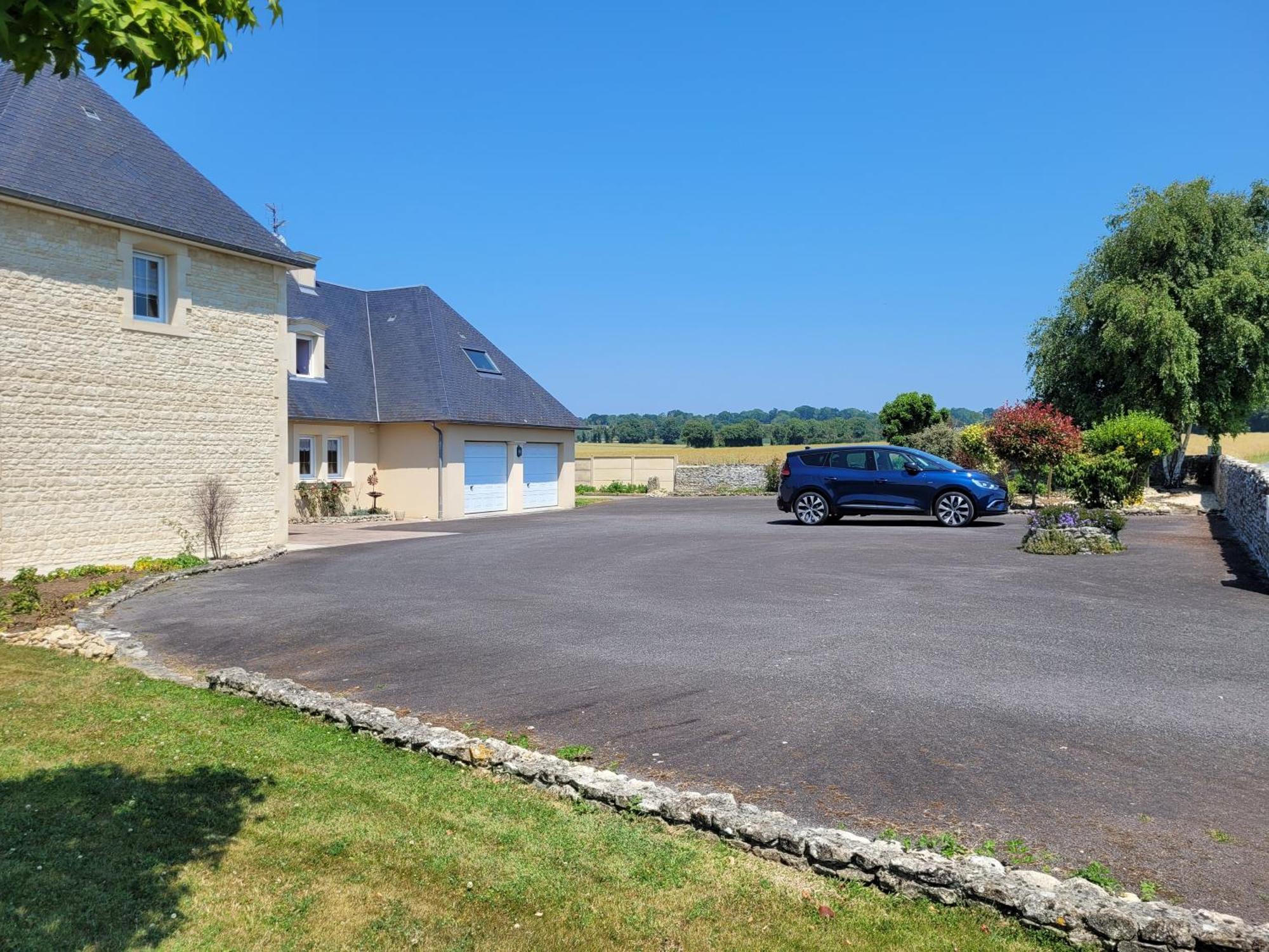 Osy Normandy Bed & Breakfast Russy Exterior photo